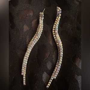 Dressy earrings and bracelet set